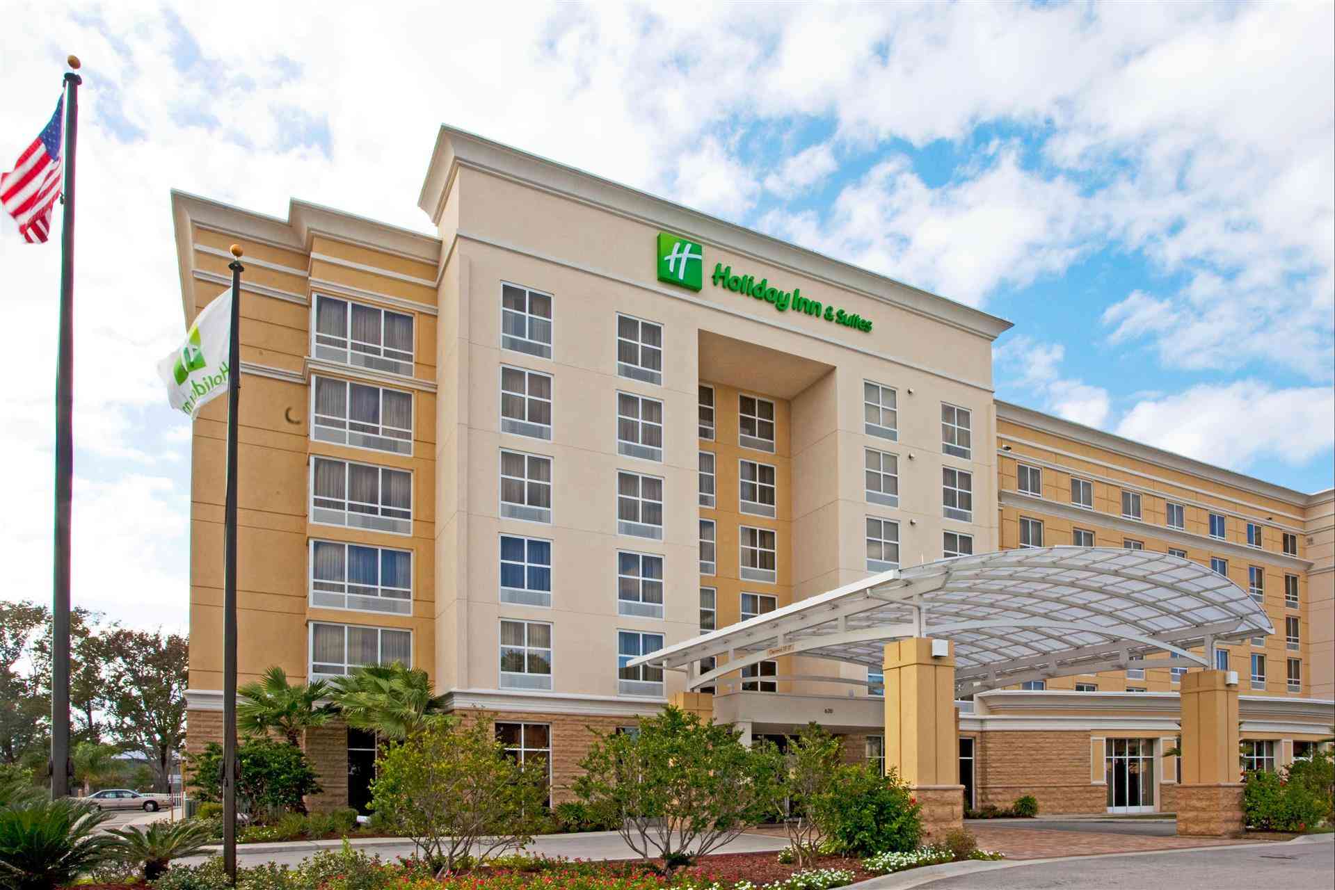 Holiday Inn & Suites Orange Park-Wells Rd. in Jacksonville, FL