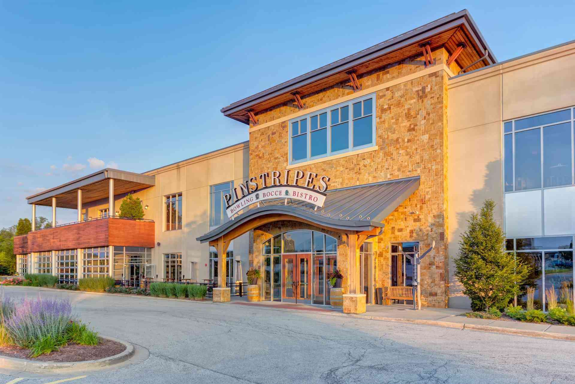 Pinstripes - Oak Brook a Oak Brook, IL