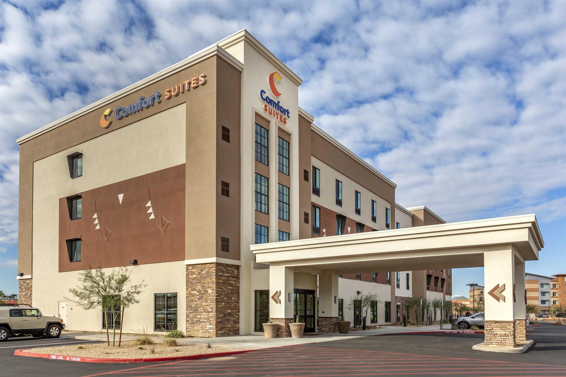Comfort Suites Scottsdale Talking Stick Entertainment District image