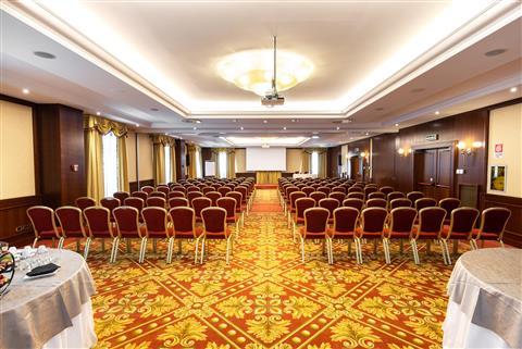 Gardaland Resort a Castelnuovo del Garda, IT