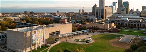 印第安纳州立博物馆和 IMAX 剧院