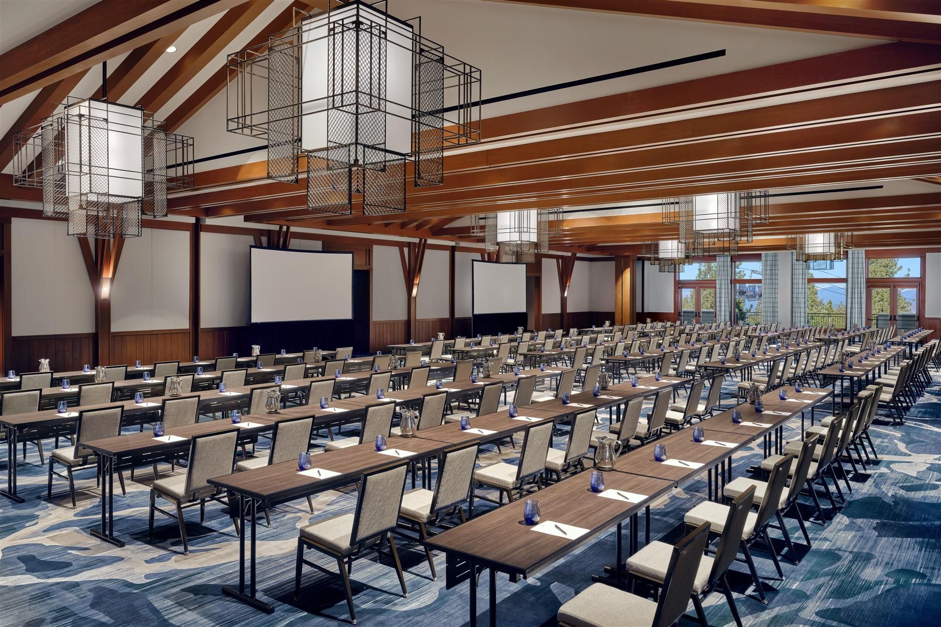 รูปสถานที่จัดงาน