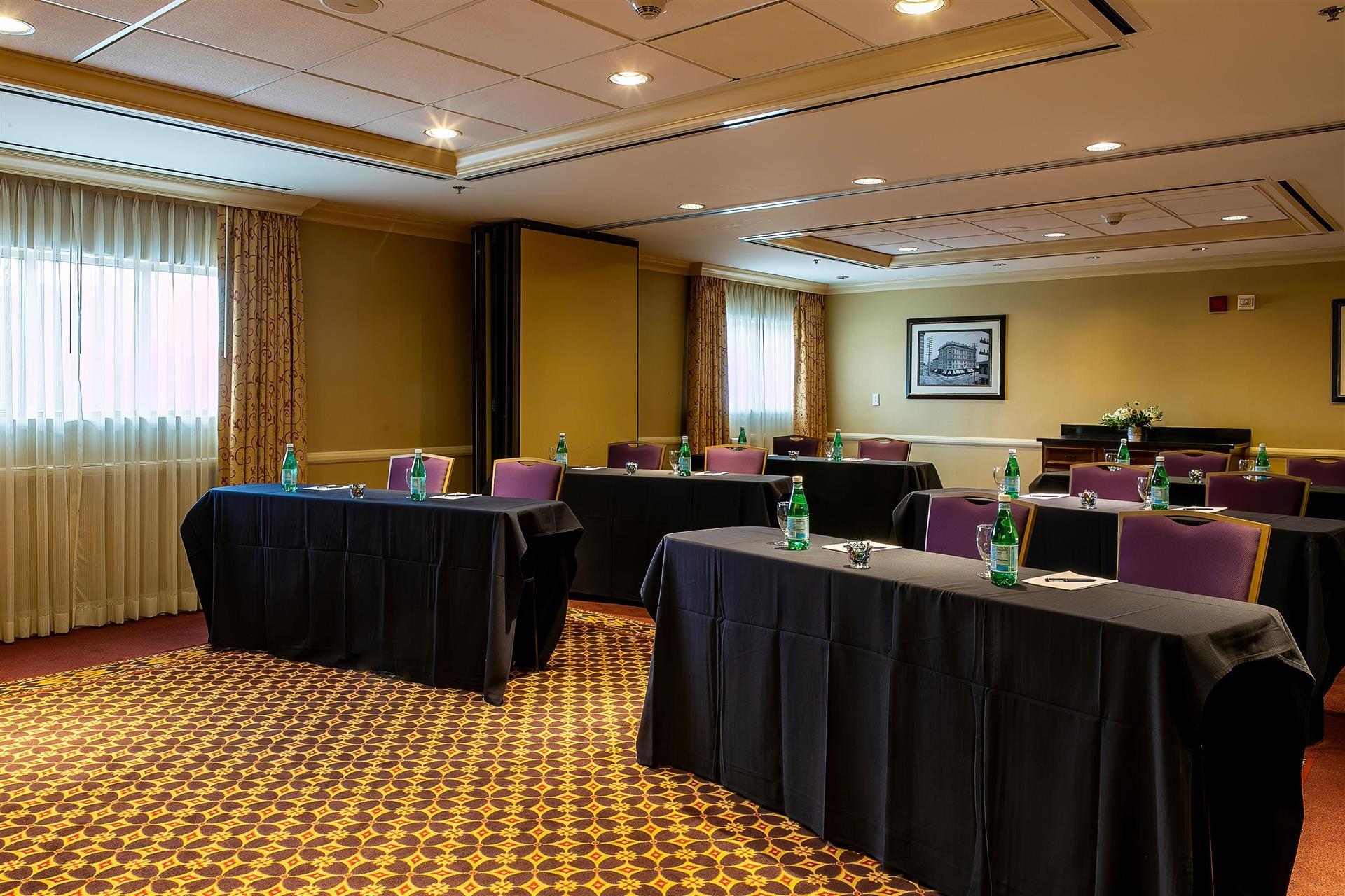 Изображение помещения для встречи