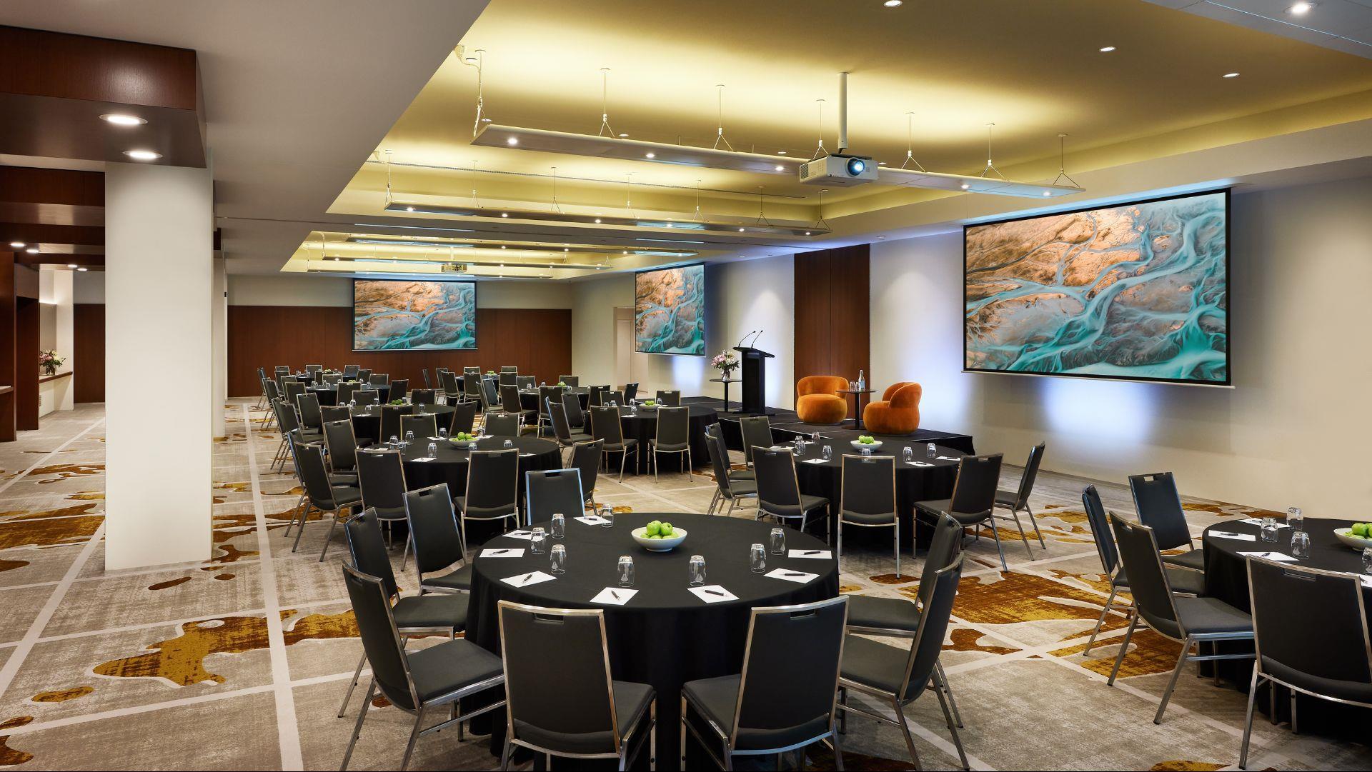 PARKROYAL Melbourne Airport image