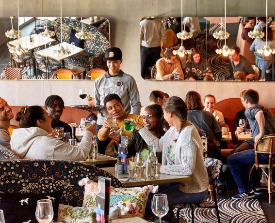 รูปสถานที่จัดงาน