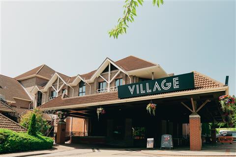 Village Swindon, Bristol, GB