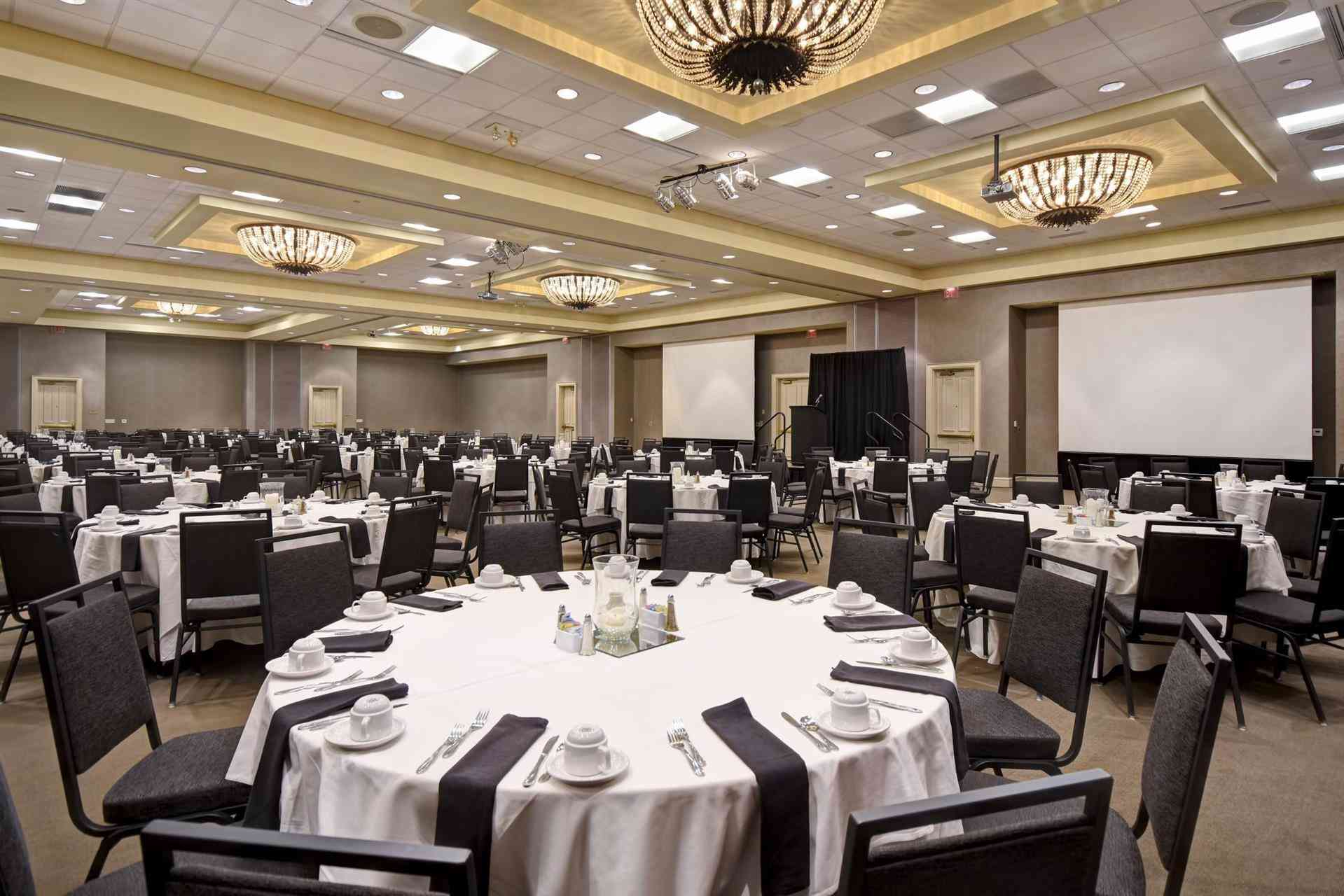 Embassy Suites by Hilton Montgomery Hotel & Conference Center, Montgomery, AL