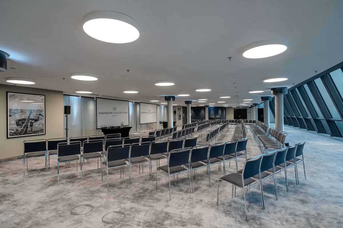 Изображение помещения для встречи