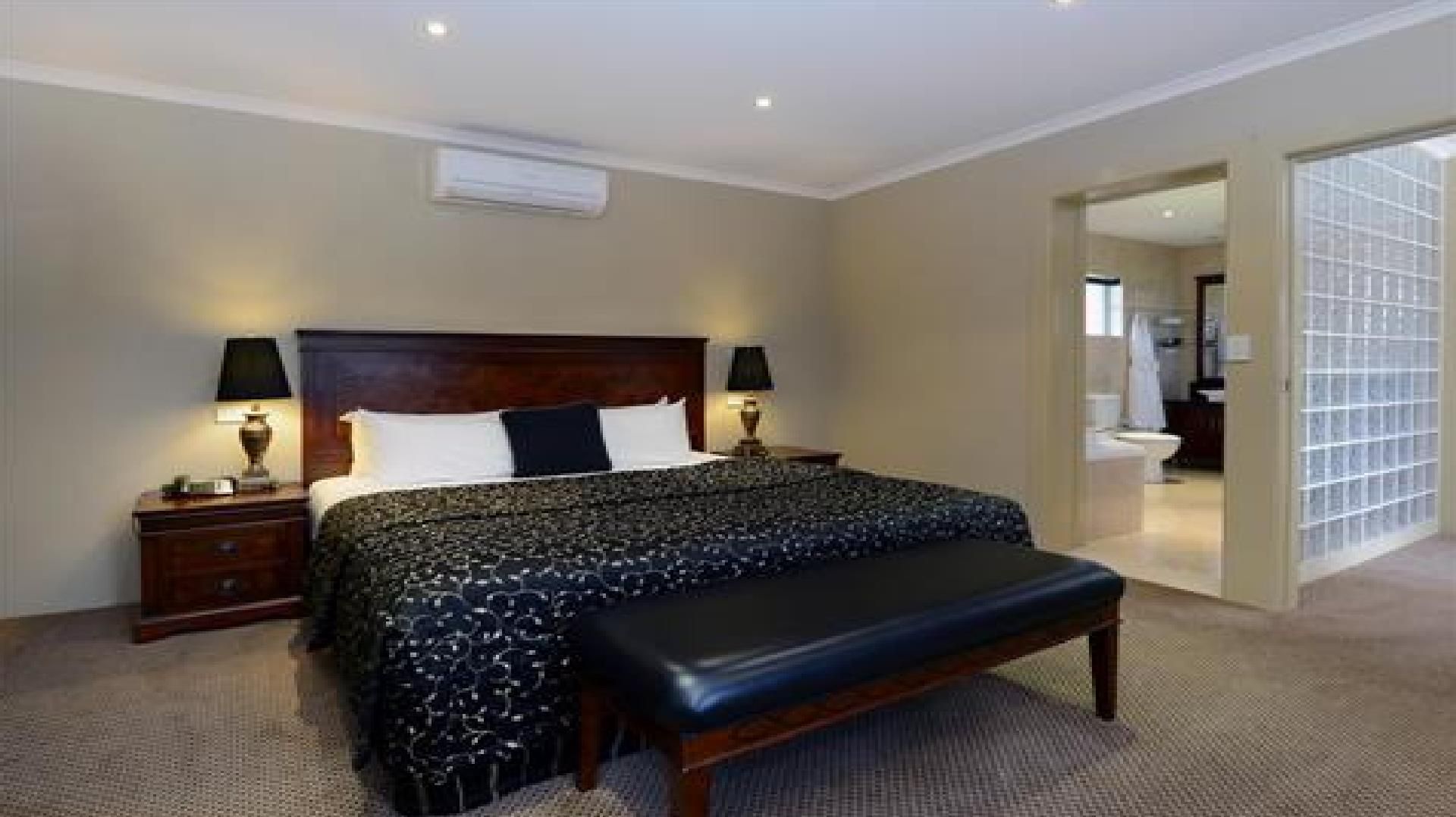 รูปสถานที่จัดงาน