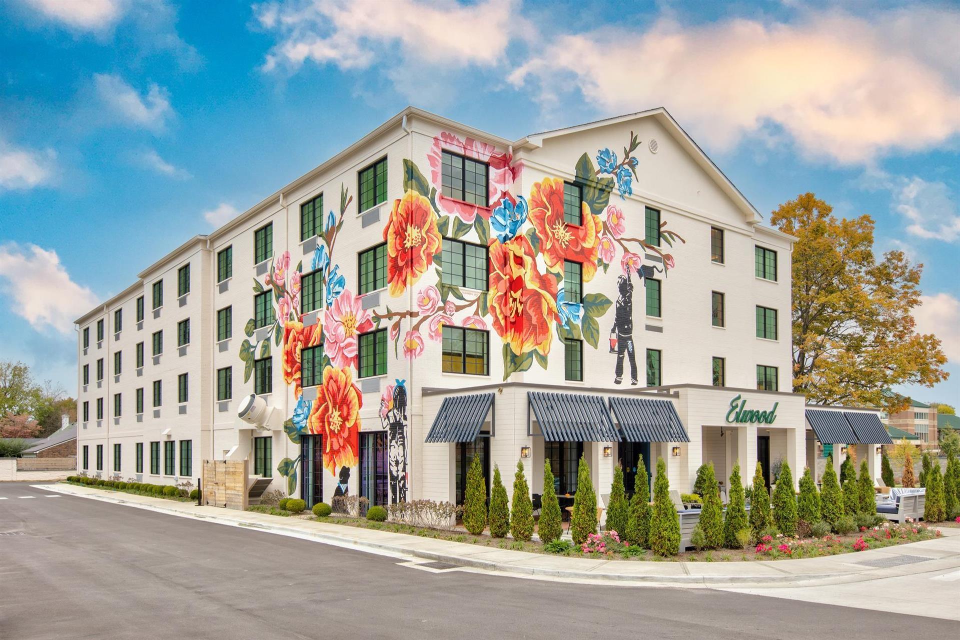 Elwood Hotel & Suites image