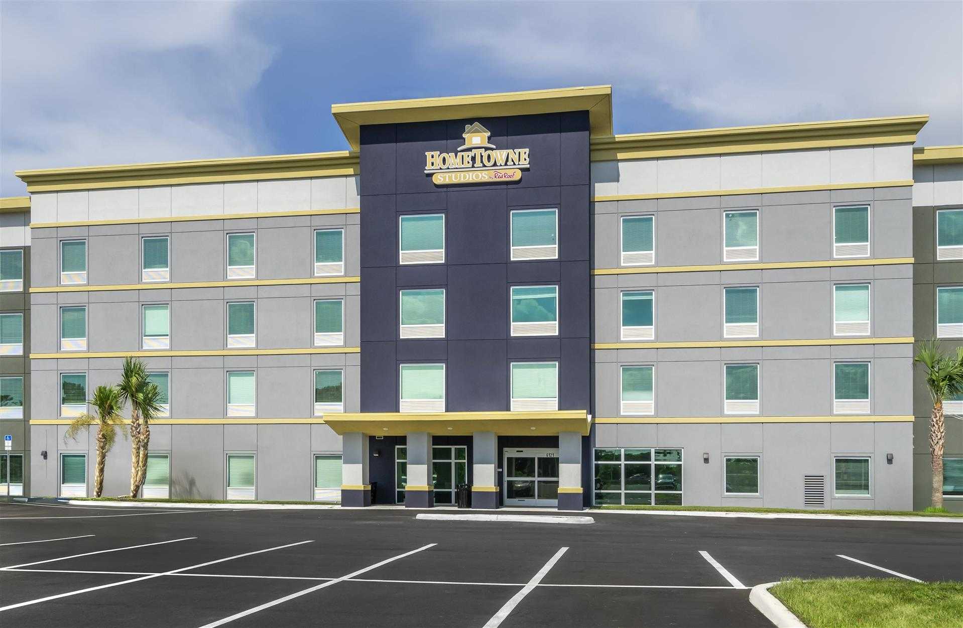 HomeTowne Studios Tampa - Airport a Tampa, FL