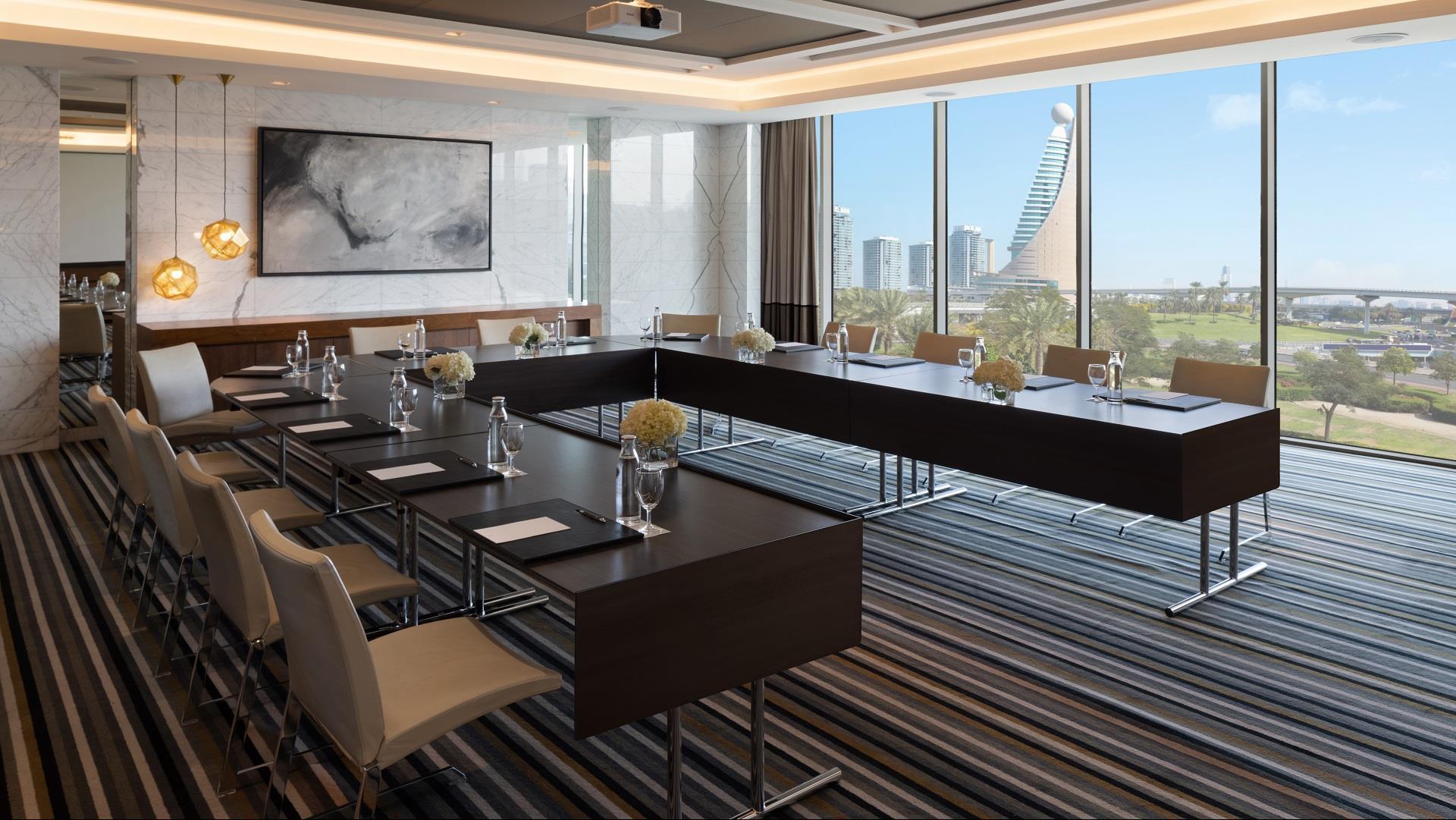 Imagem da sala de reuniões