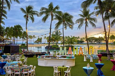 Hilton Hawaiian Village Waikiki Beach Resort в Honolulu, HI