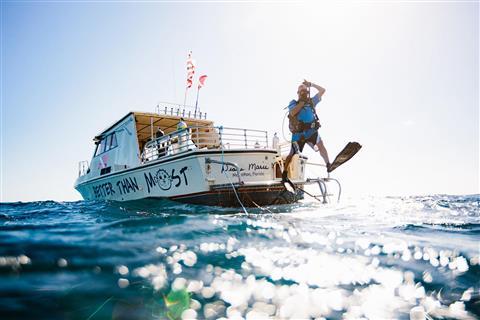 Mejor que la mayoría