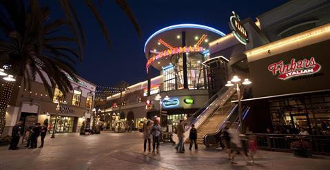 Metro Pointe at South Coast