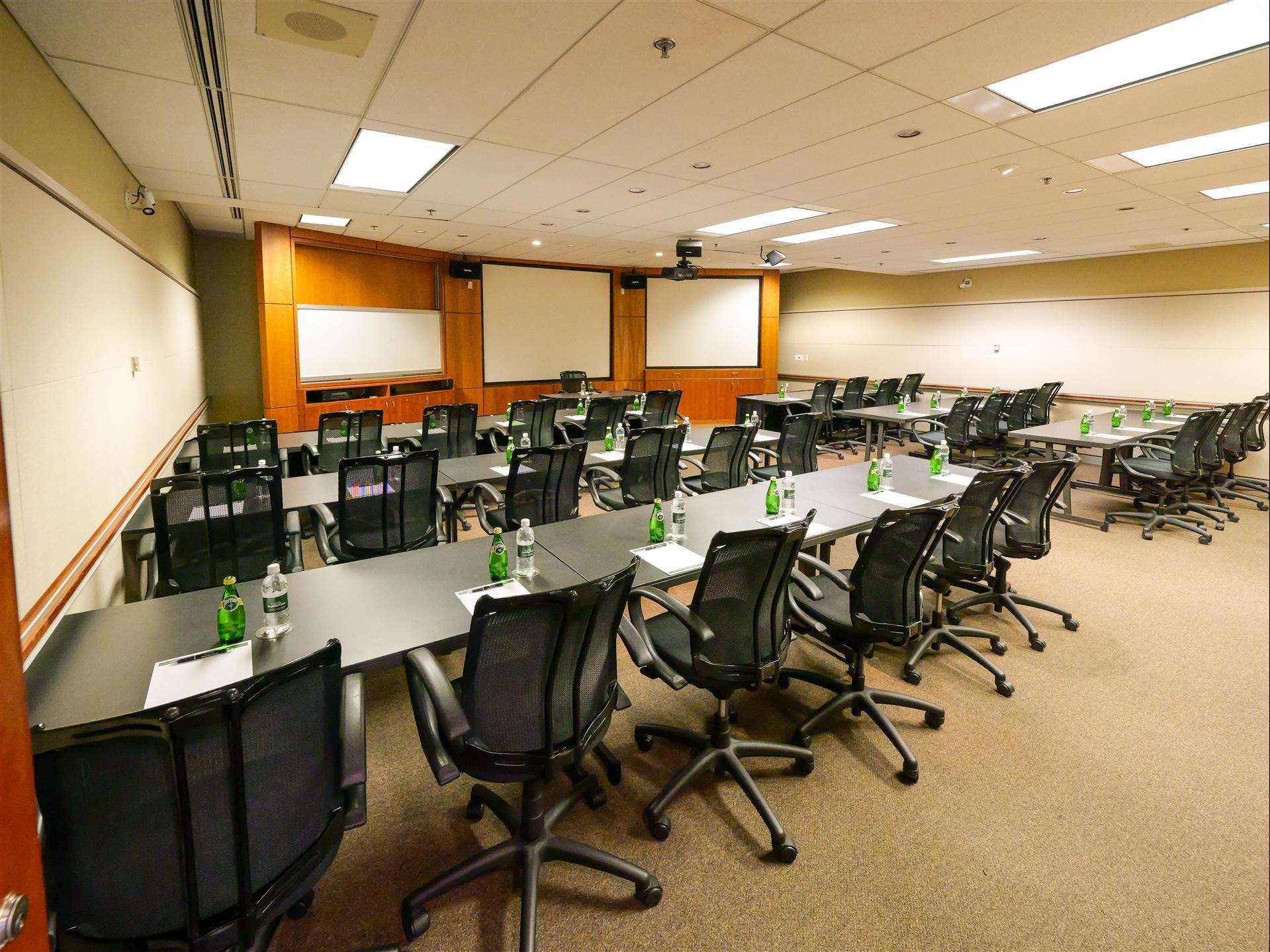 Изображение помещения для встречи