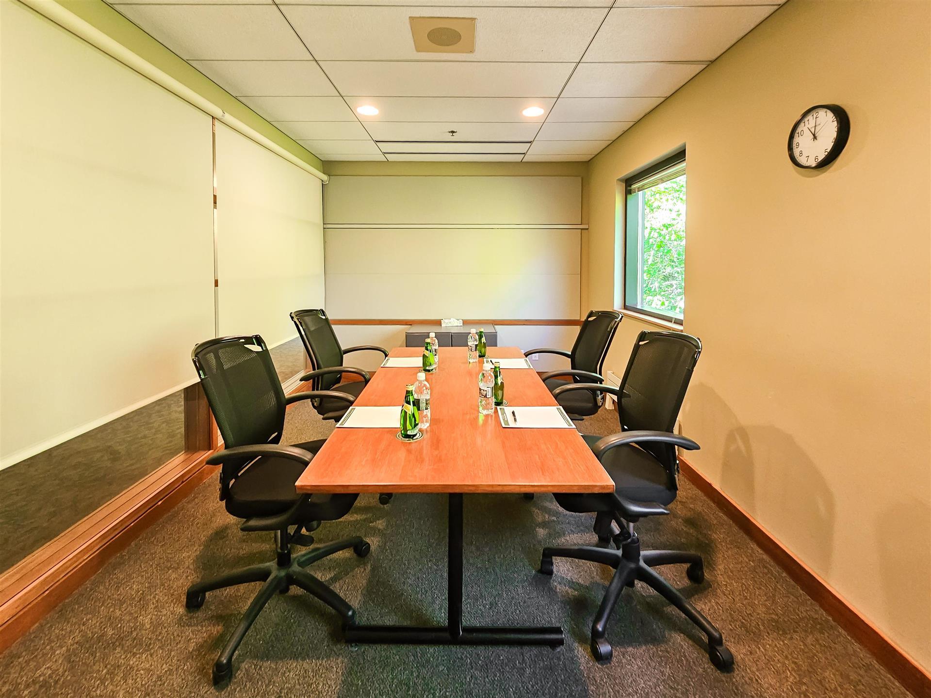 Изображение помещения для встречи