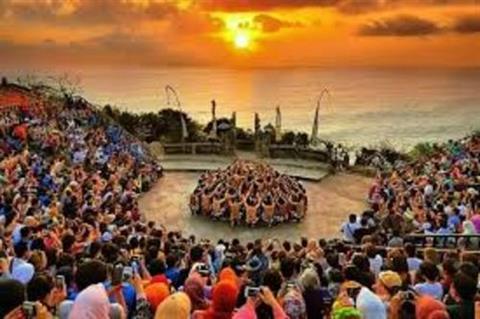 Uluwatu Temple & Kecak Dance Performace
