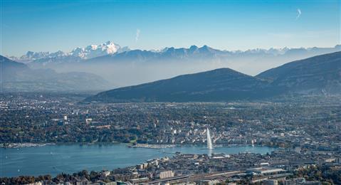 A Breathtaking Panorama - Geneva’s Lakefront