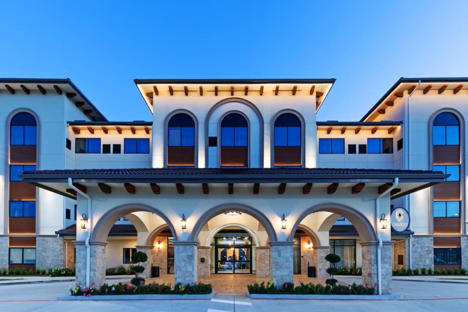 Hotel Indigo Spring Woodlands Area image