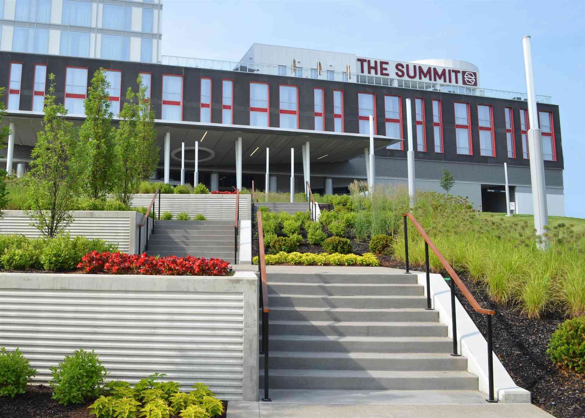 The Summit Hotel a Cincinnati, OH
