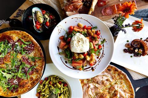 オプティミストホール