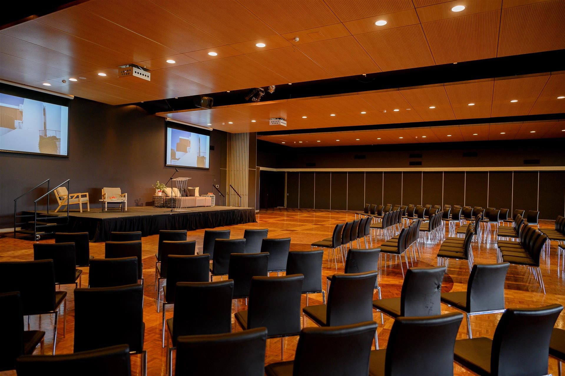 รูปสถานที่จัดงาน