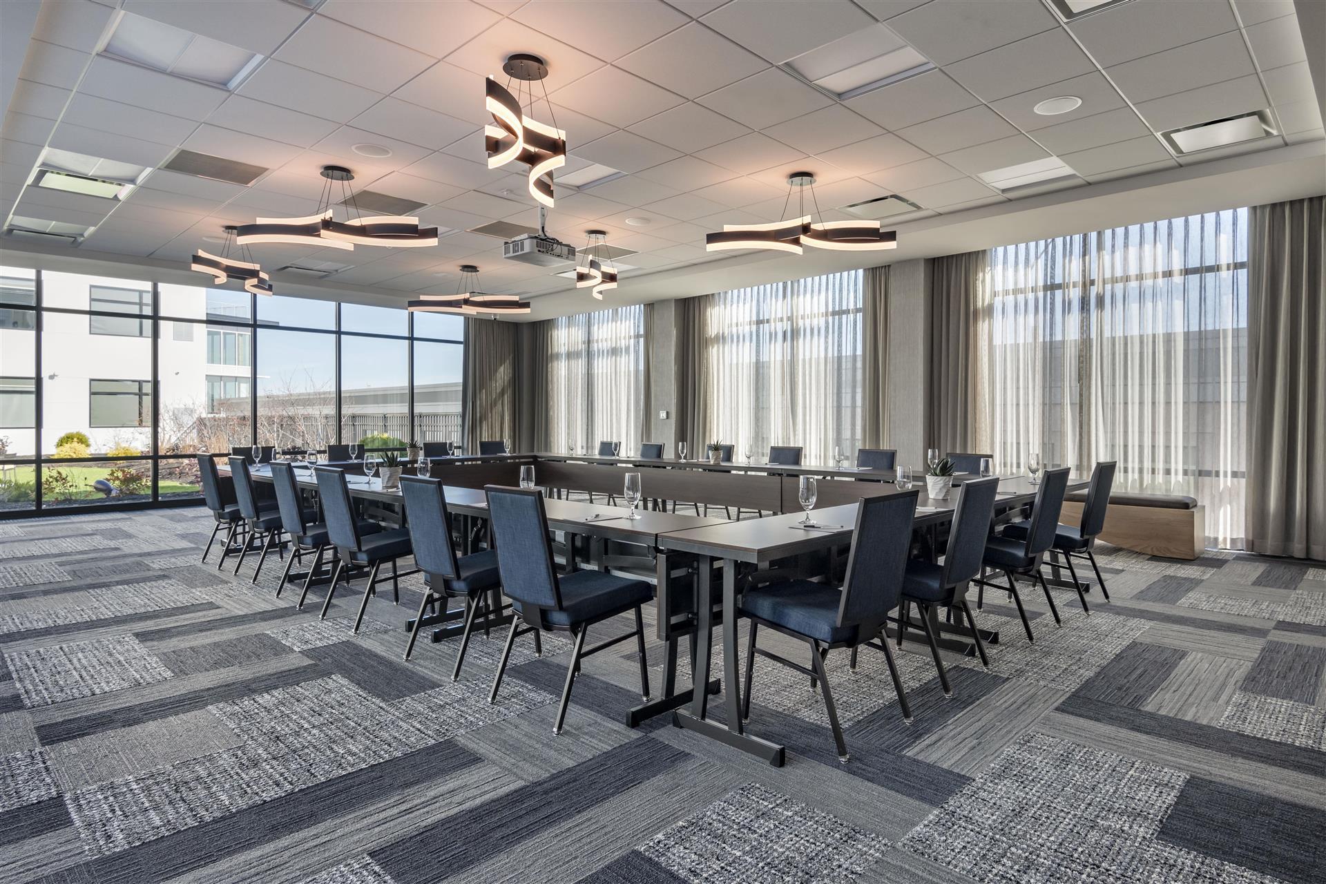 Cambria Hotel Portland Downtown Old Port image