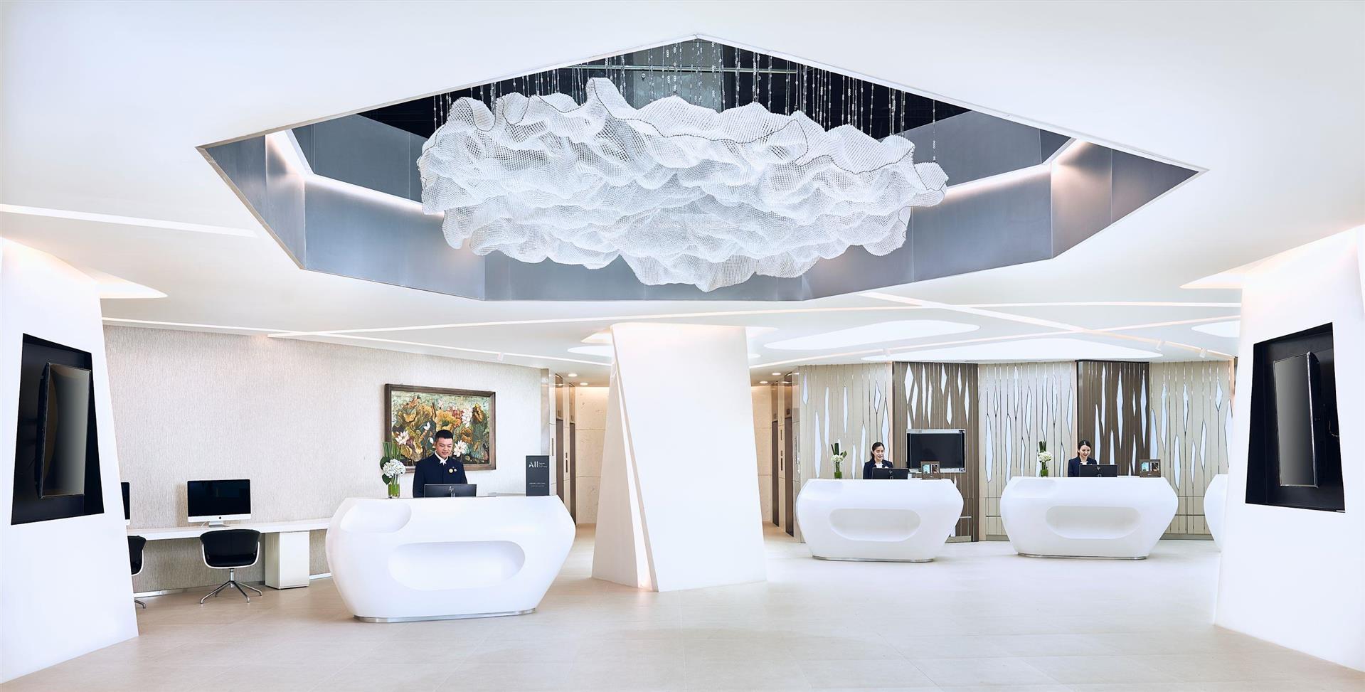 Novotel Hanoi Thai Ha image