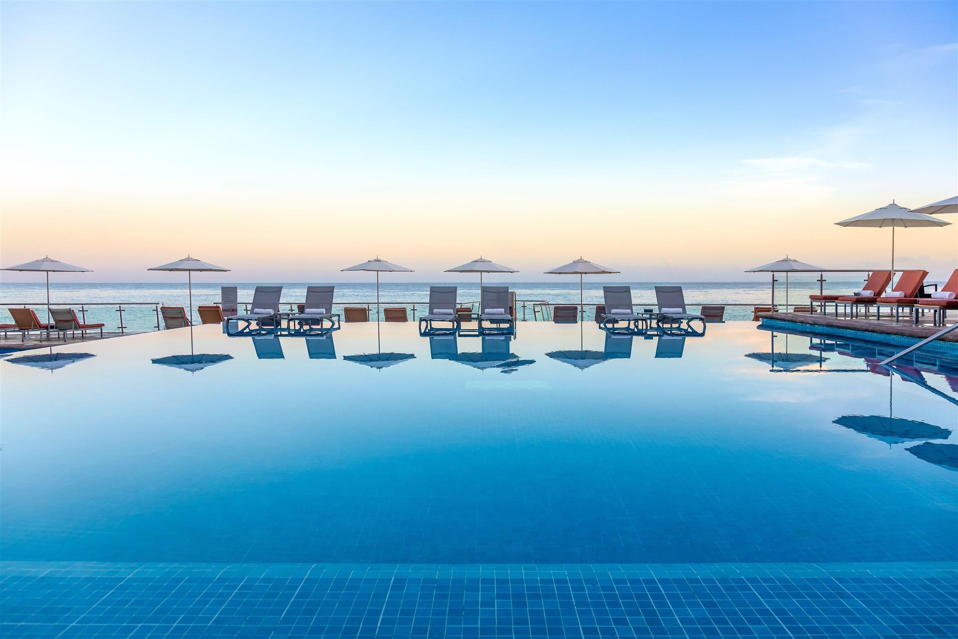 Cozumel Palace image