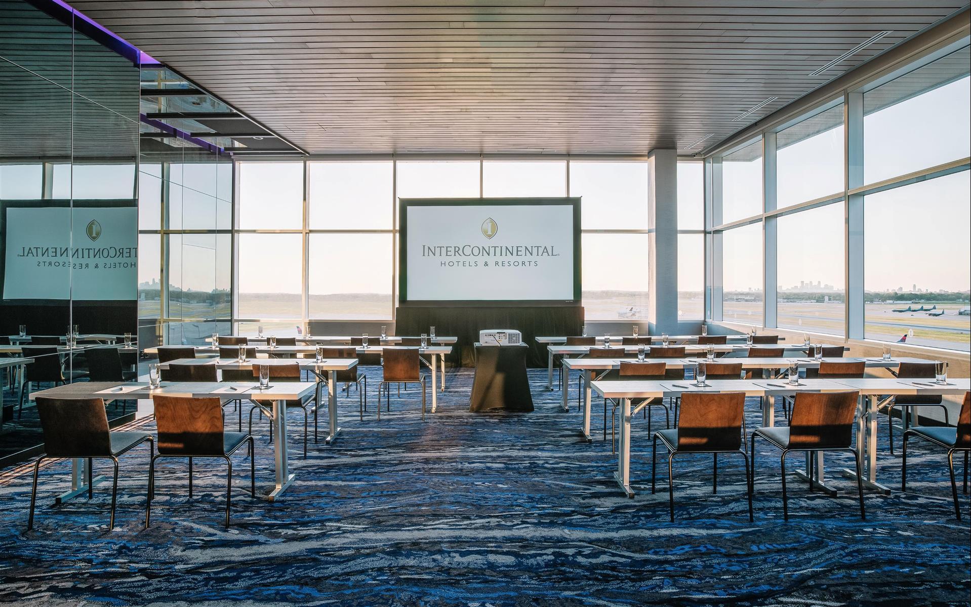 WEEKEND REWARDS | BUILT FOR BUSINESS CONNECTIONS resmi