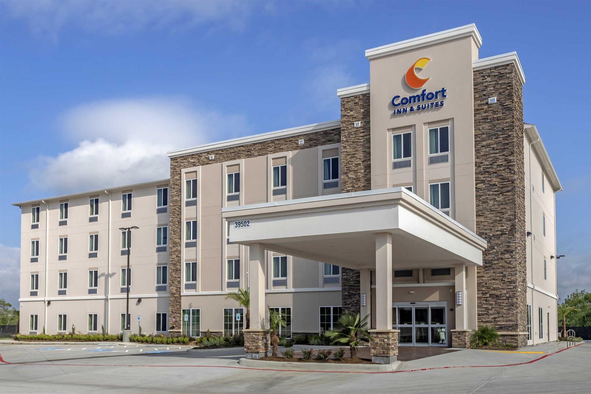 Comfort Inn & Suites - Waller image