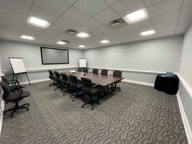 Изображение помещения для встречи