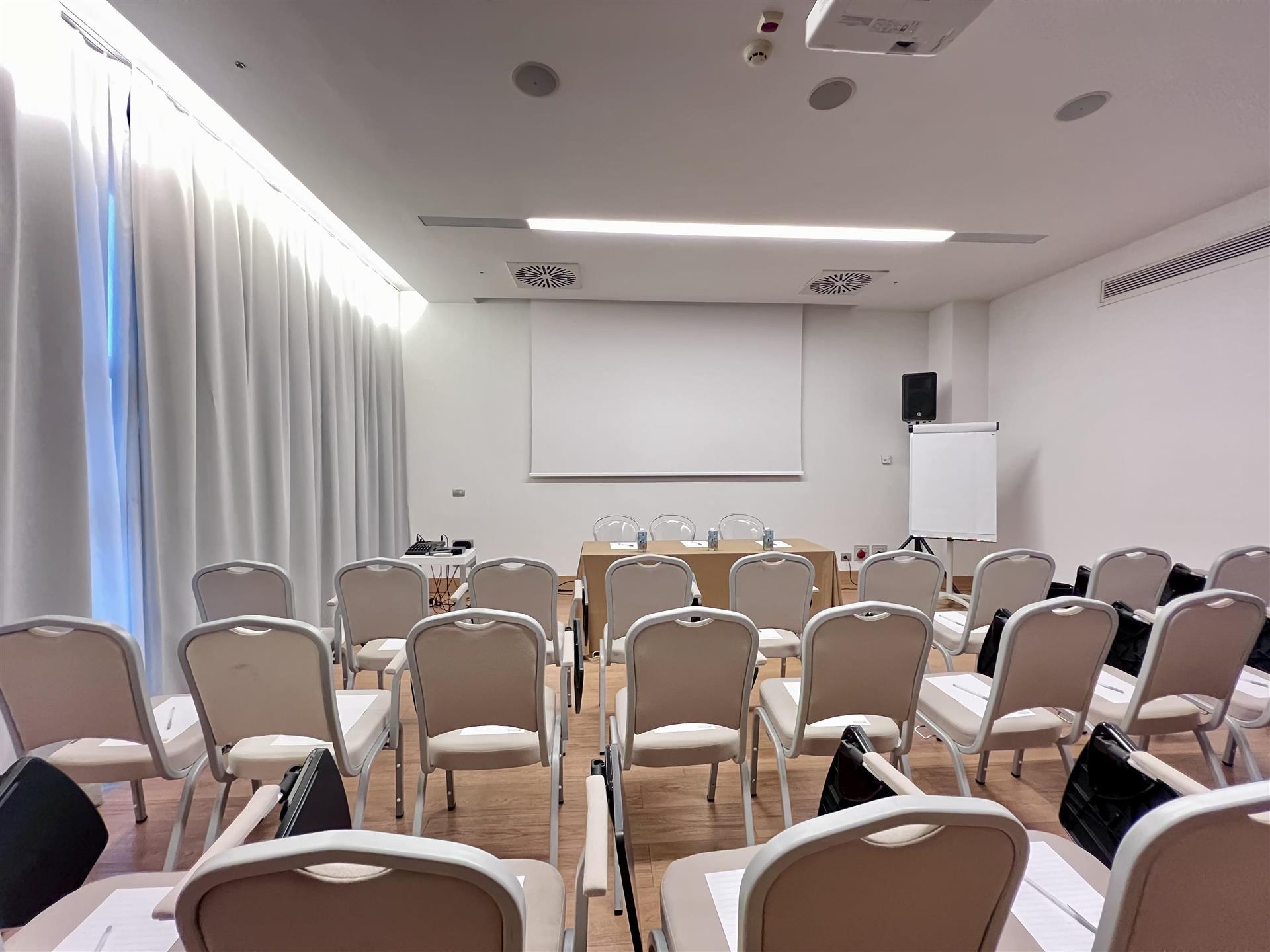 Изображение помещения для встречи