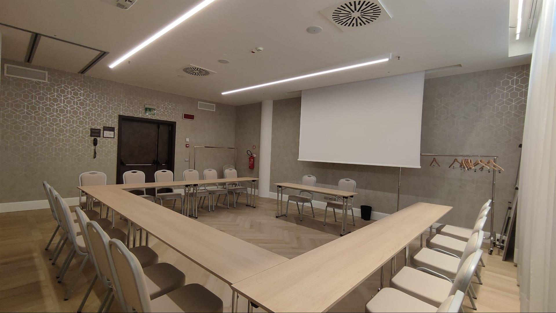 Изображение помещения для встречи