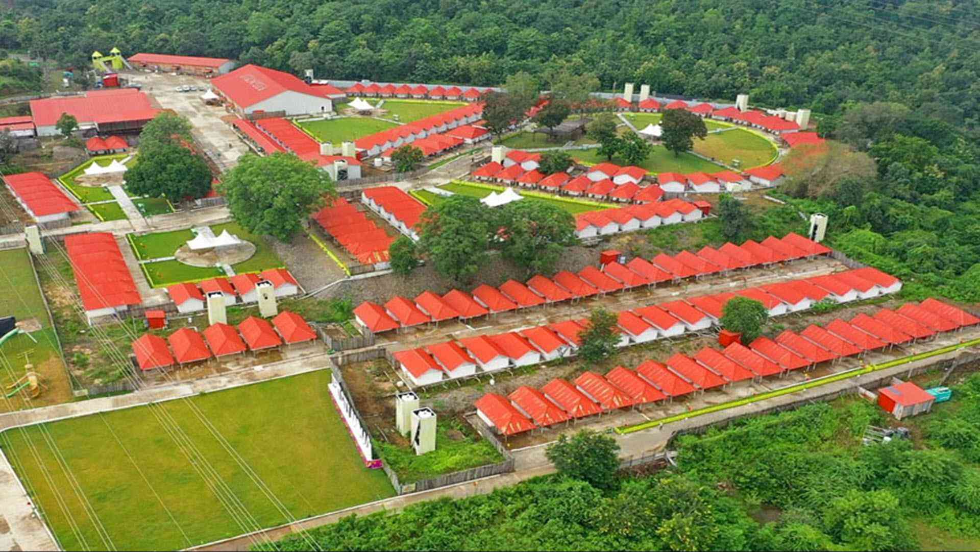 Praveg Tent City Narmada i Narmada, IN