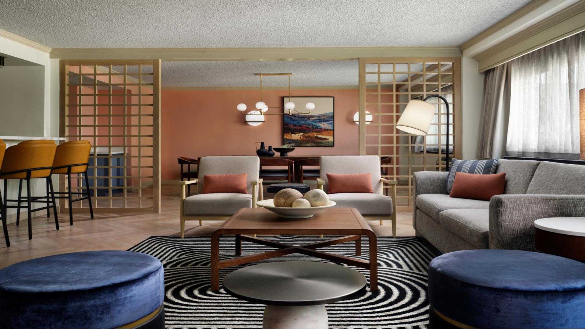 Sonesta Los Angeles Airport LAX - NEWLY RENOVATED! в Los Angeles, CA