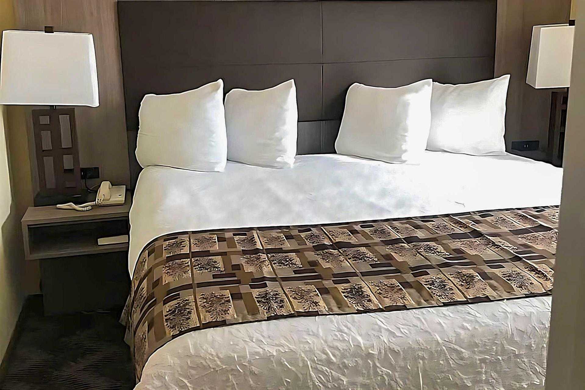 Quality Suites Indianapolis, Indianapolis, IN