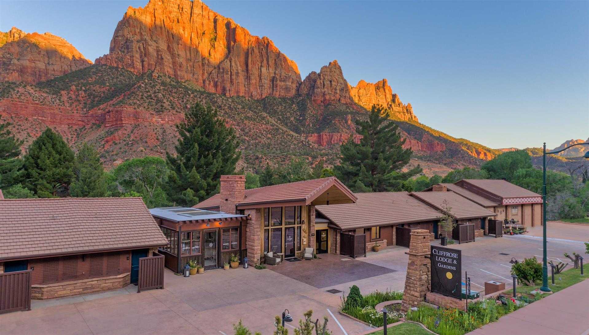 Cliffrose Springdale, Curio Collection by Hilton a Springdale, UT