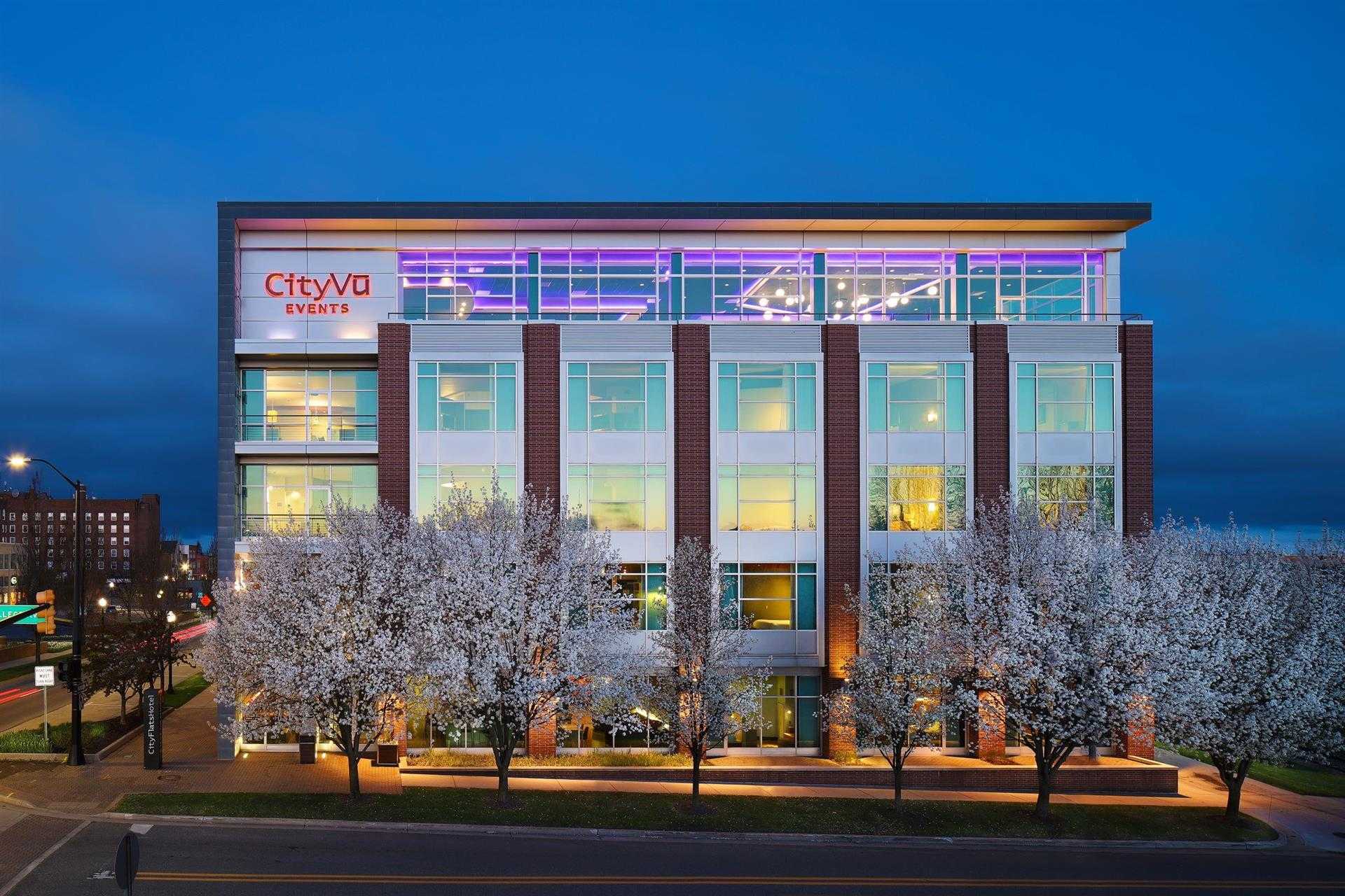 Tulyp, Tapestry Collection by Hilton a Holland, MI