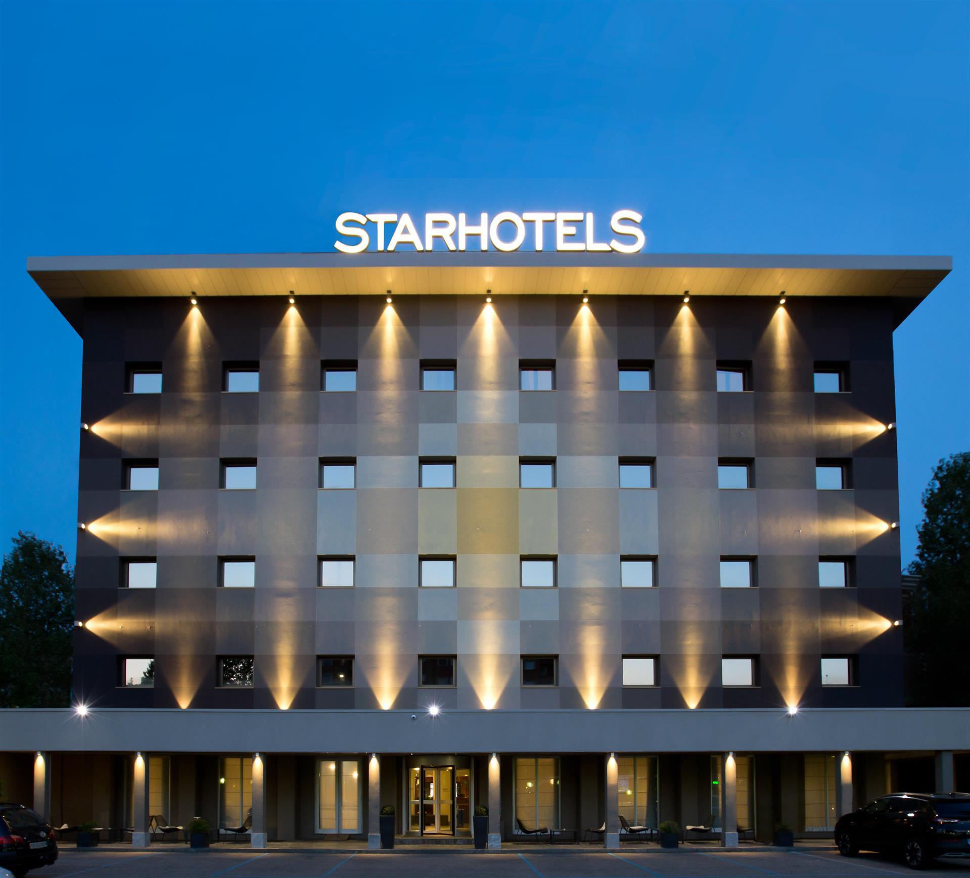 Starhotels Tourist image