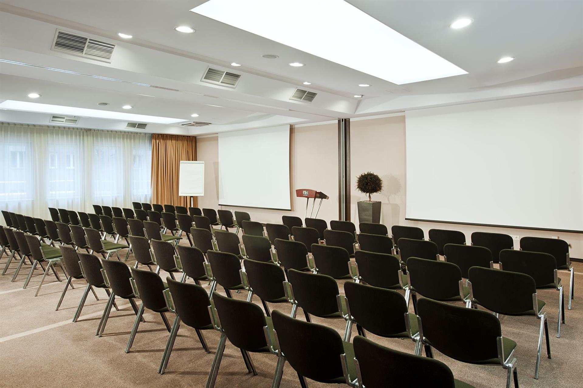 NH Budapest City image