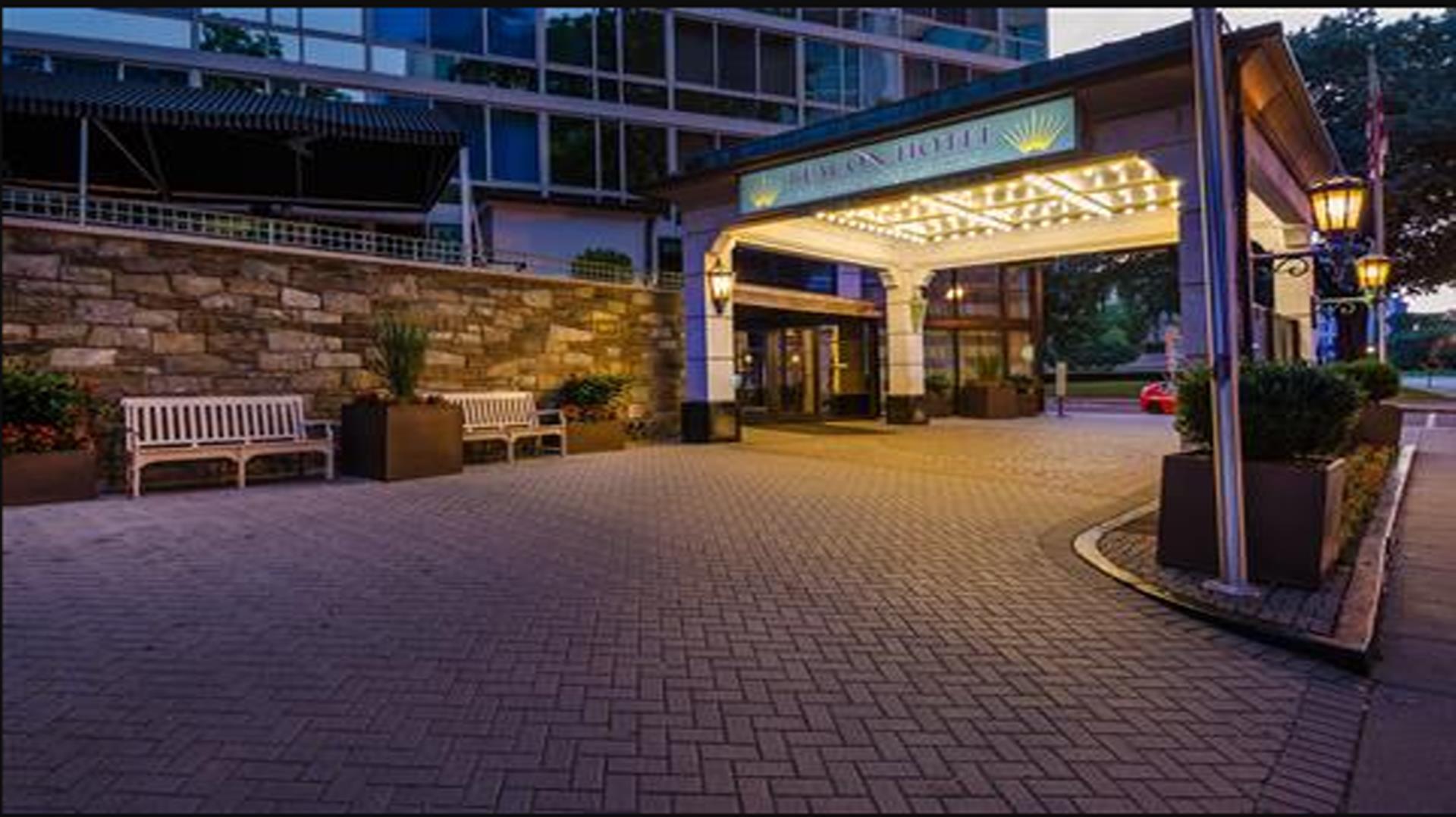 Beacon Hotel and Corporate Quarters image