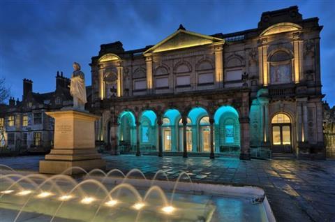 Attractions & Museums