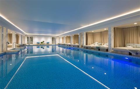 Eastwell Manor в Ashford, GB1