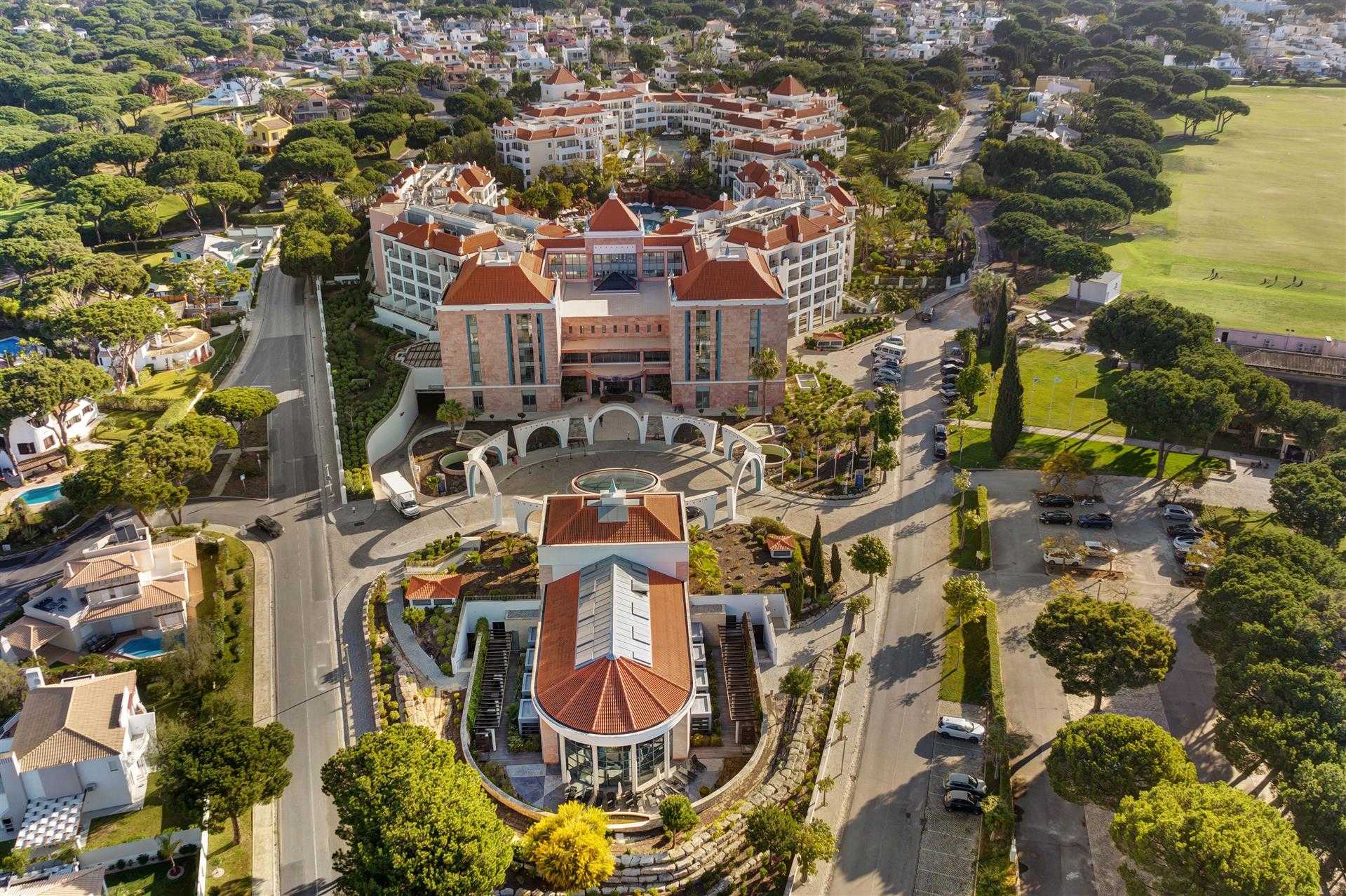 Hilton Vilamoura As Cascatas Golf Resort & Spa i Vilamoura, PT