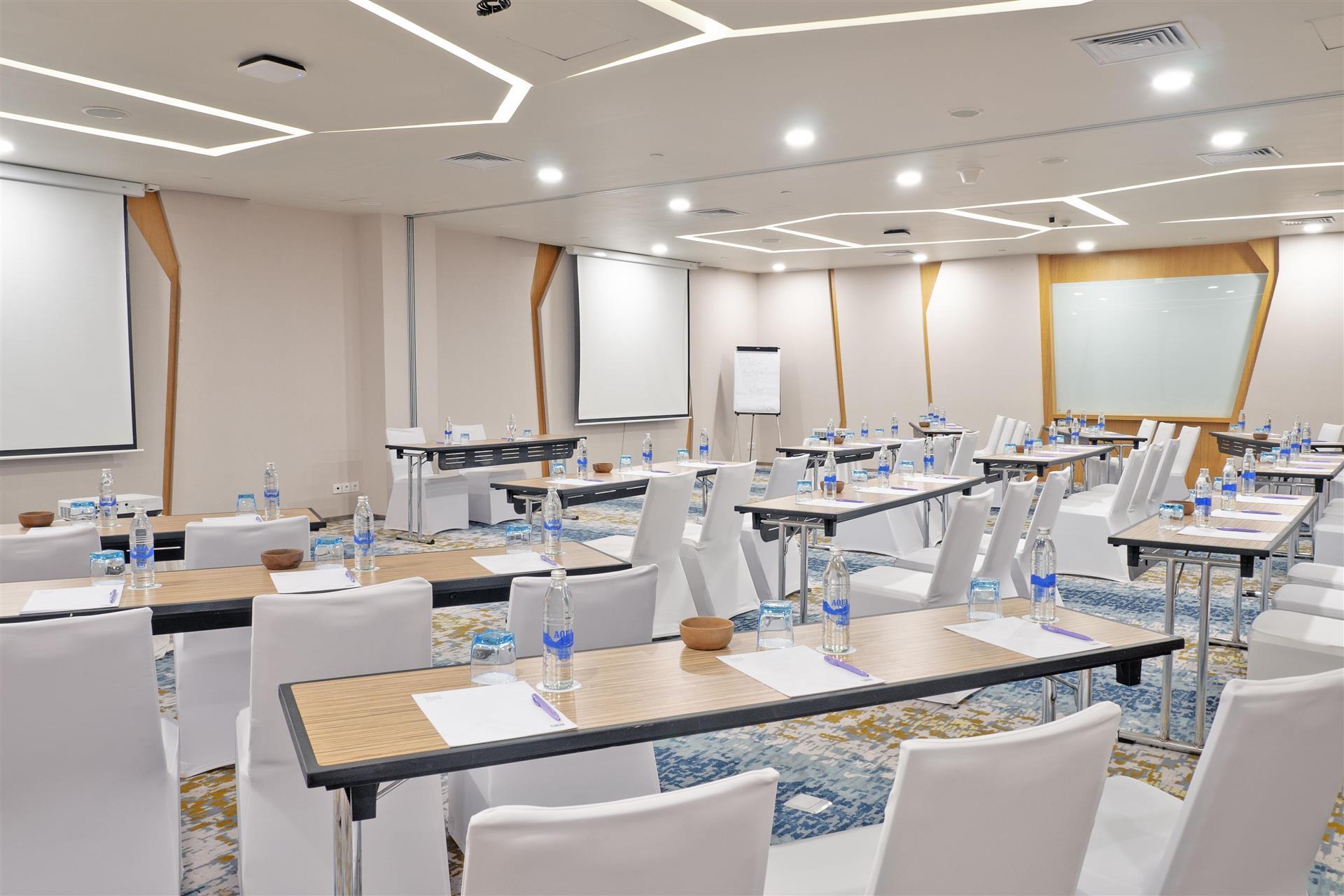 ミーティングルームの画像