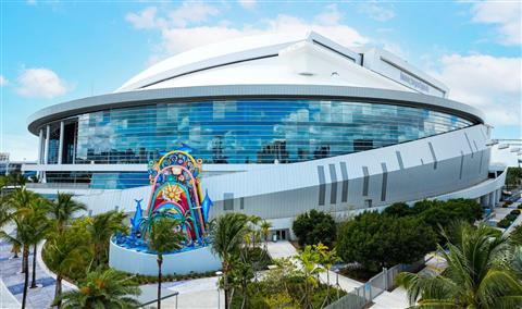 Loan Depot Park (anteriormente conocido como Marlins Park)