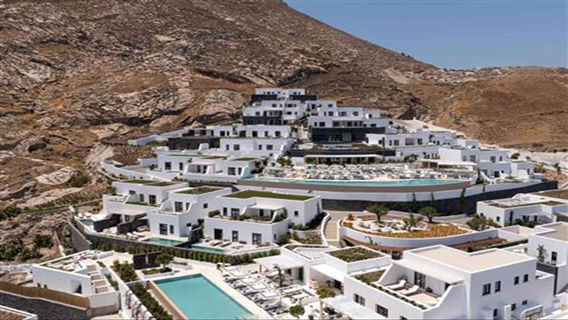 Sandblu Santorini, LXR Hotels & Resorts in Kamari, GR