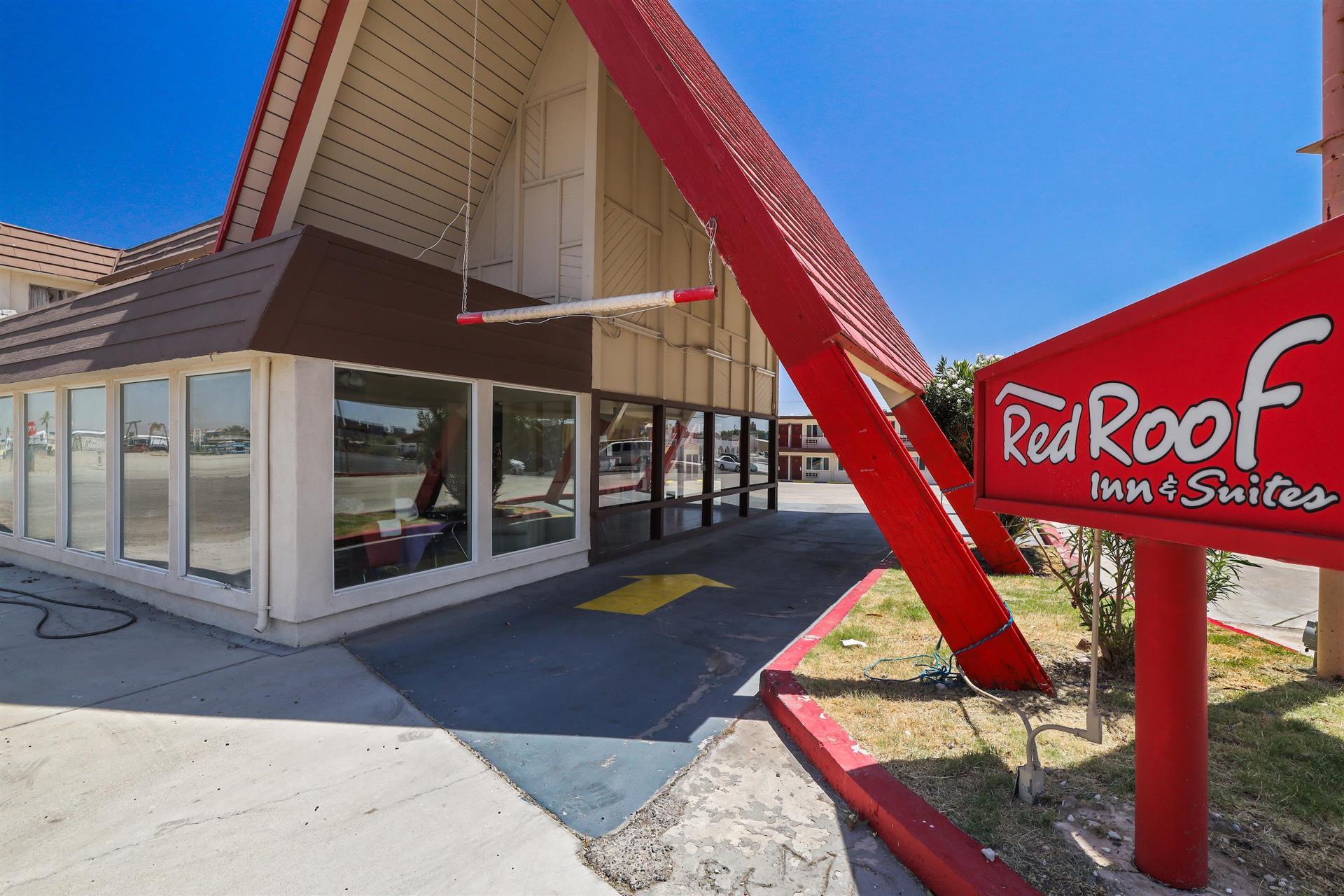 Red Roof Inn Needles image